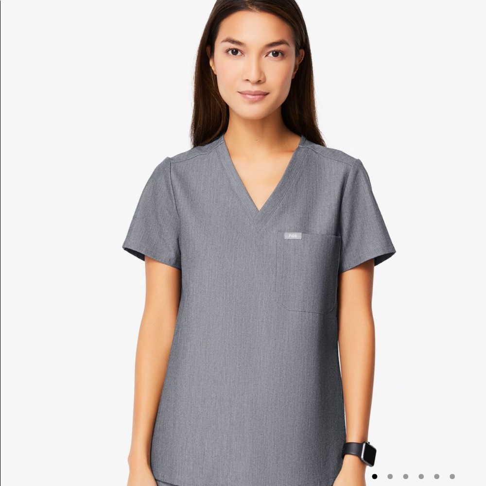 New with tags figs Catarina scrub top one pocket, size small. Graphite gray